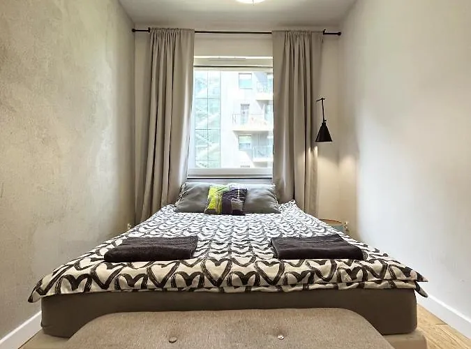 Mieszczanska ~ Self Check-in 24h ~parking And Lift Wroclaw